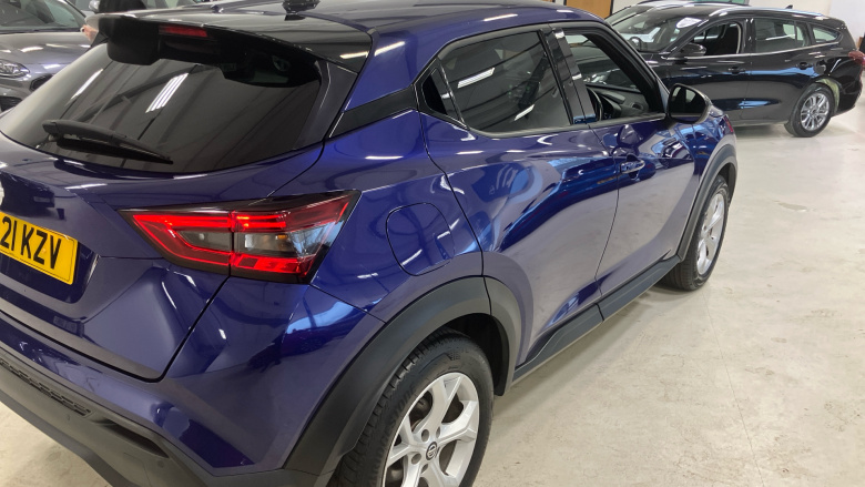 Nissan Juke 1.0 DiG-T N-Connecta 5dr DCT Petrol Hatchback